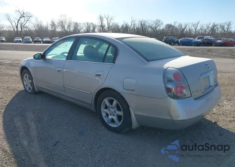 2006 Nissan Altima 2.5 S from USA, damaged, VIN 1N4AL11E96N382672
